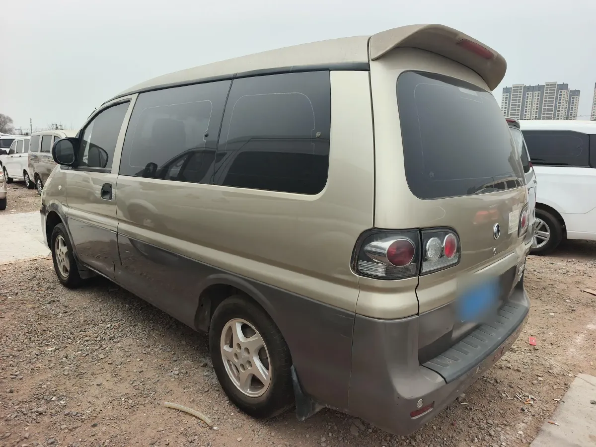 2015 DongFeng Forthing LingZhi 1.6L 113HP L4 5MT,autocango,china used car exporter,china ev exporter,chinese used car exporter,chinese used ev exporter