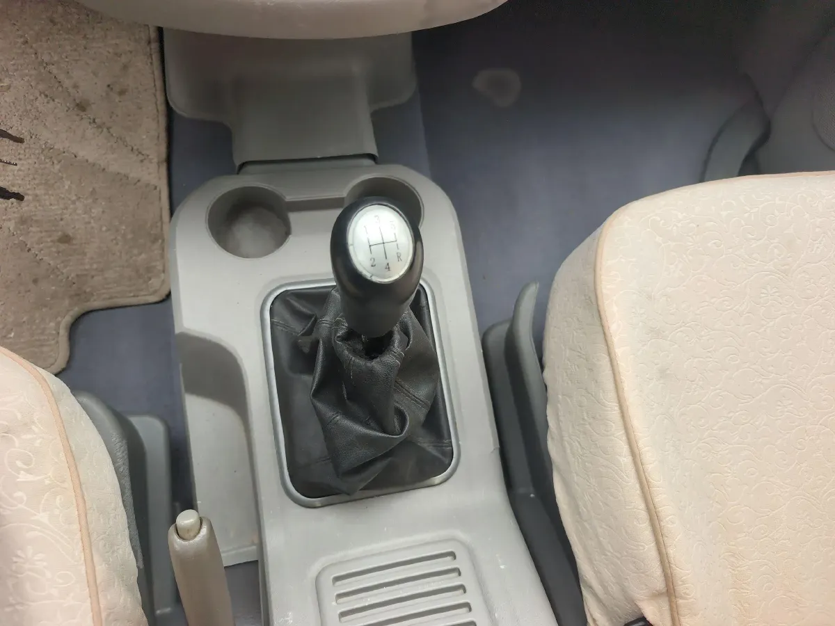 2015 DongFeng Forthing LingZhi 1.6L 113HP L4 5MT,autocango,china used car exporter,china ev exporter,chinese used car exporter,chinese used ev exporter