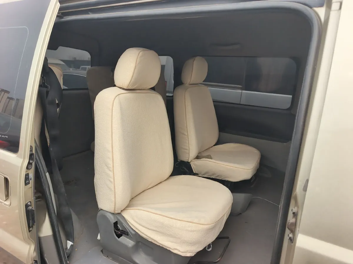 2015 DongFeng Forthing LingZhi 1.6L 113HP L4 5MT,autocango,china used car exporter,china ev exporter,chinese used car exporter,chinese used ev exporter