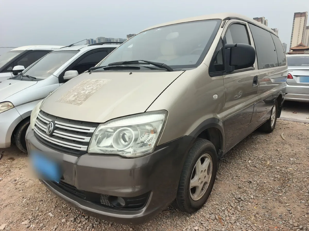 2015 DongFeng Forthing LingZhi 1.6L 113HP L4 5MT,autocango,china used car exporter,china ev exporter,chinese used car exporter,chinese used ev exporter