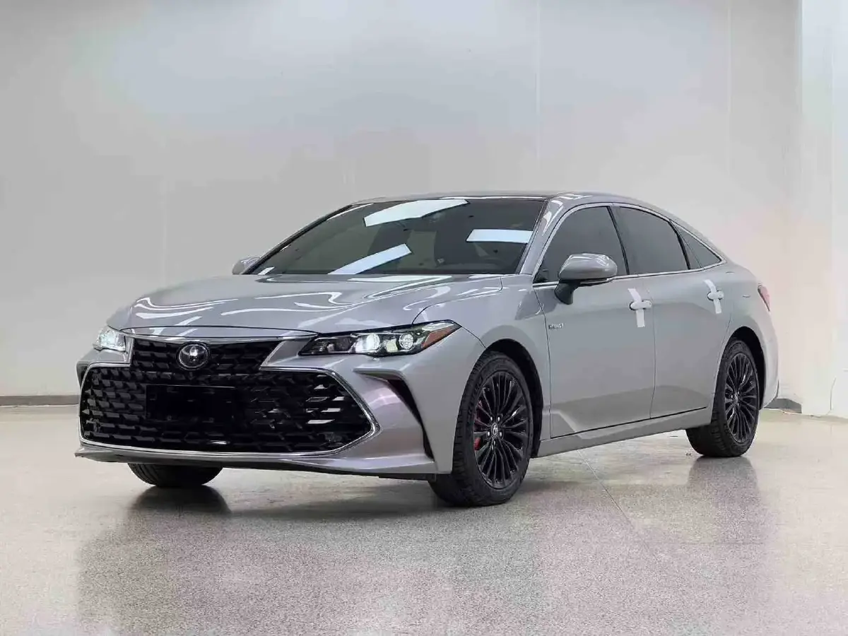 2019 Toyota Avalon 2.5L 178HP L4 E-CVT Hybrid