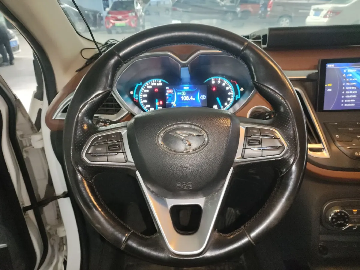 2015 Soueast DX7 1.5T 156HP L4 5AT,autocango,china used car exporter,china ev exporter,chinese used car exporter,chinese used ev exporter