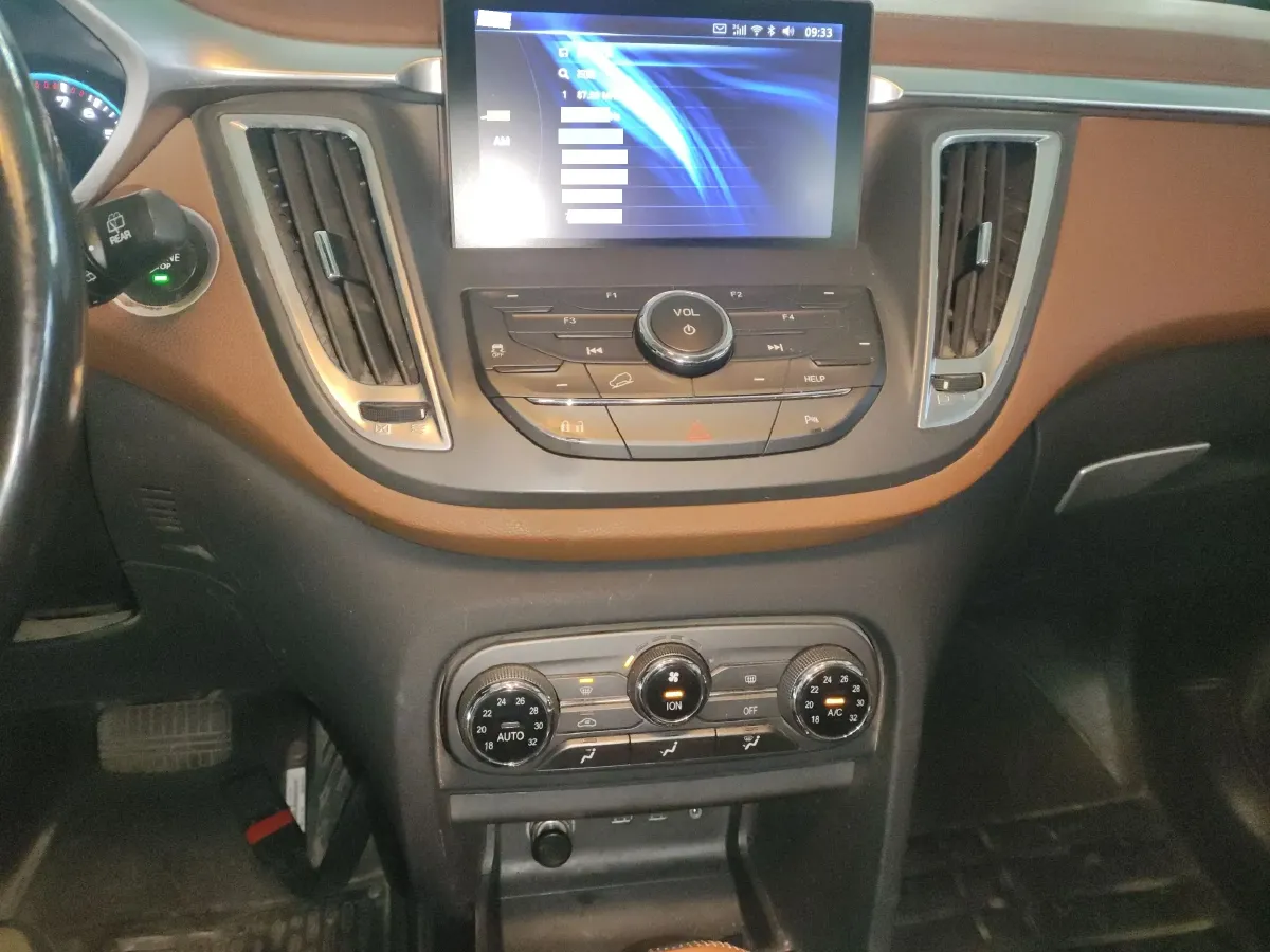 2015 Soueast DX7 1.5T 156HP L4 5AT,autocango,china used car exporter,china ev exporter,chinese used car exporter,chinese used ev exporter