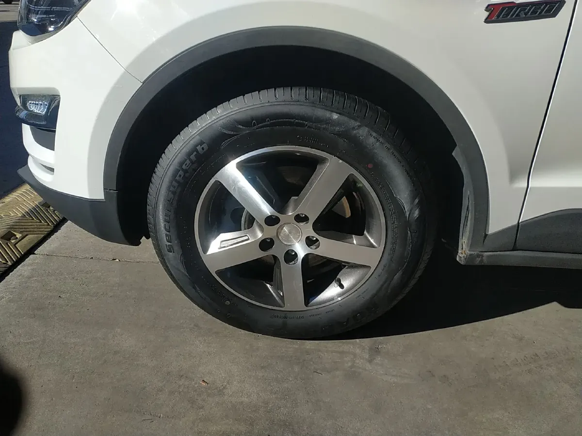 2015 Zotye Damy X5 1.5T 150HP L4 CVT,autocango,china used car exporter,china ev exporter,chinese used car exporter,chinese used ev exporter