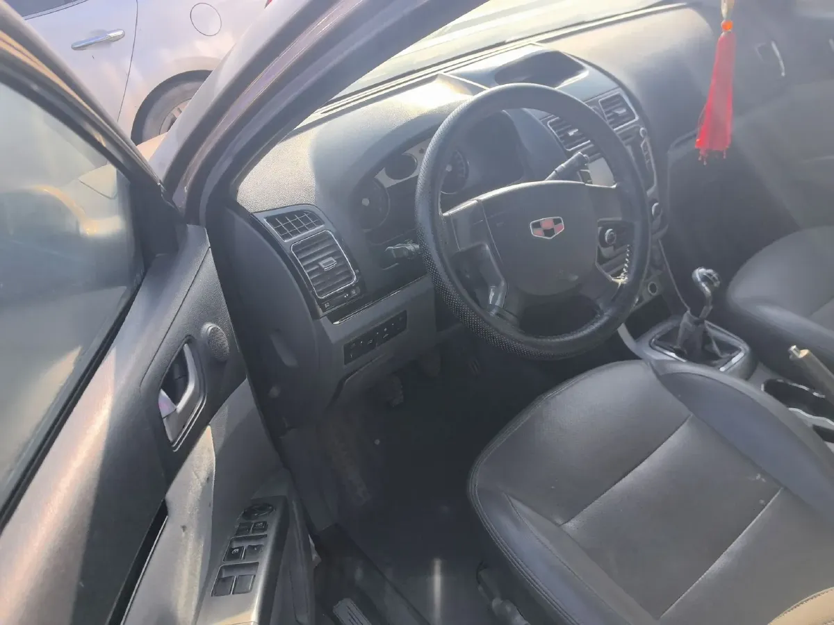 2012 Geely Emgrand Classic 1.5L 109HP L4 5MT,autocango,china used car exporter,china ev exporter,chinese used car exporter,chinese used ev exporter