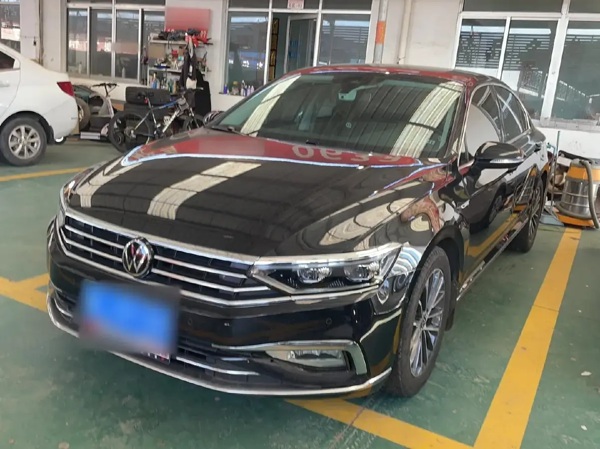 2020 Volkswagen Magotan 2.0T 220HP L4 7DCT