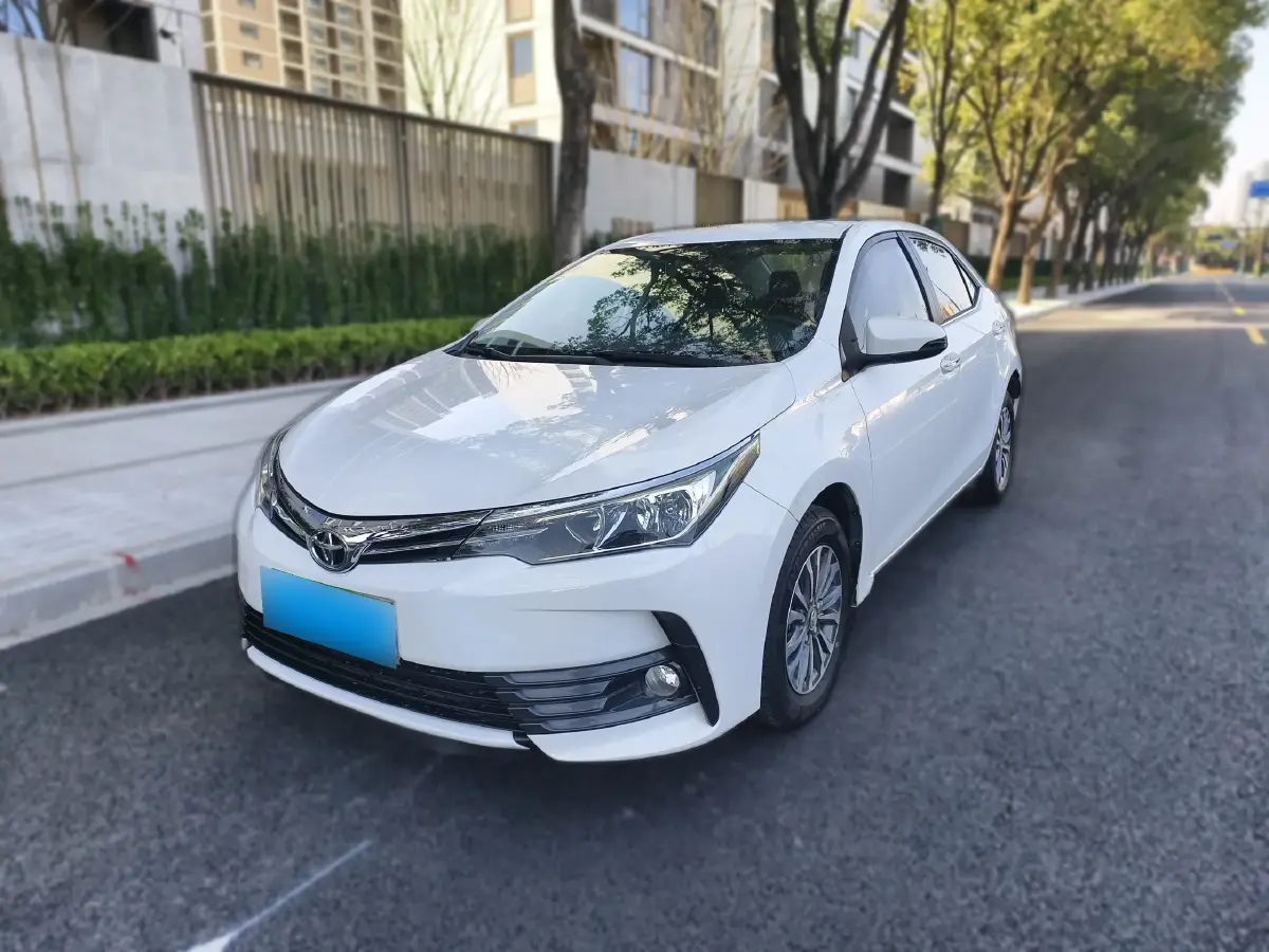 2017 Toyota Corolla 1.2T 116HP L4 CVT