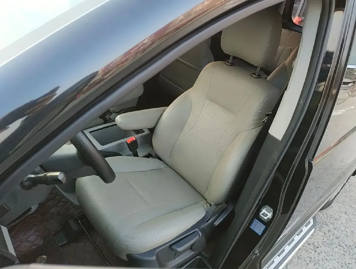 2019 JAC Refine M4 2.0L 147HP L4 5MT,autocango,china used car exporter,china ev exporter,chinese used car exporter,chinese used ev exporter