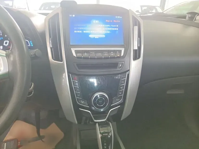 2015 Luxgen 6 SUV 1.8T 180HP L4 6AT,autocango,china used car exporter,china ev exporter,chinese used car exporter,chinese used ev exporter