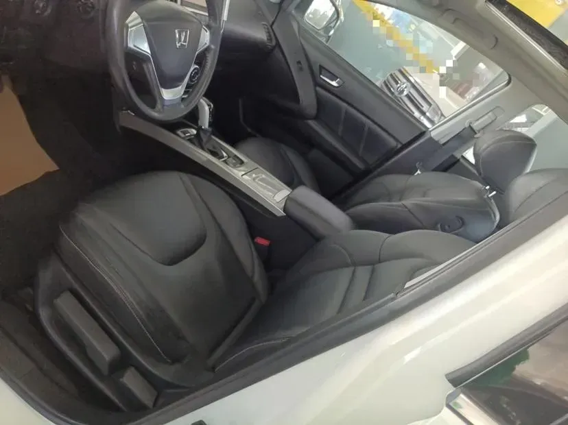 2015 Luxgen 6 SUV 1.8T 180HP L4 6AT,autocango,china used car exporter,china ev exporter,chinese used car exporter,chinese used ev exporter