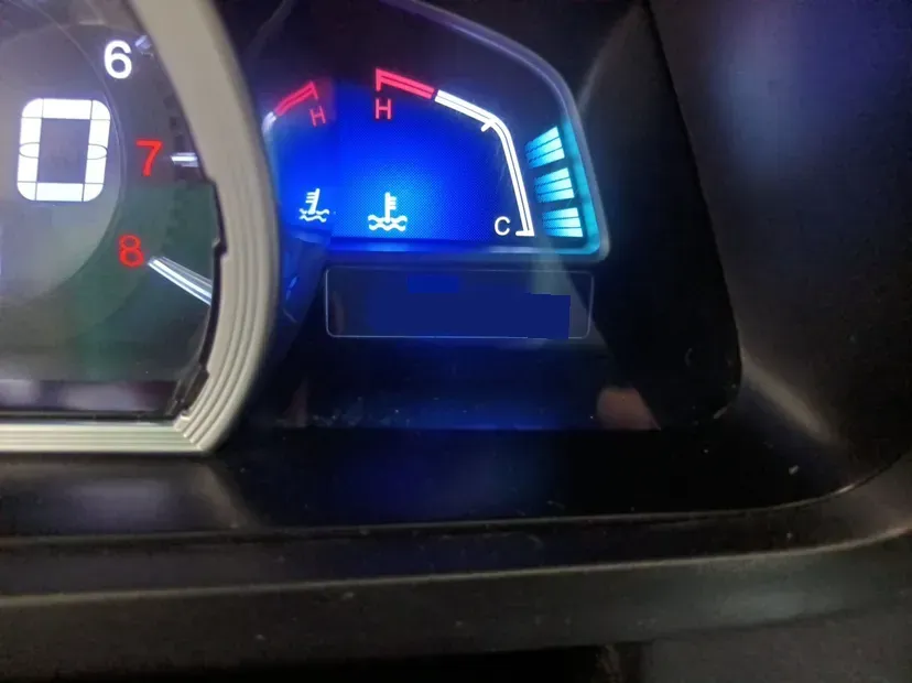 2015 Luxgen 6 SUV 1.8T 180HP L4 6AT,autocango,china used car exporter,china ev exporter,chinese used car exporter,chinese used ev exporter