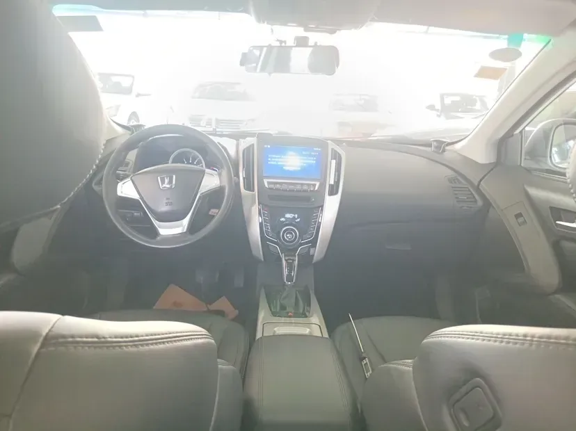 2015 Luxgen 6 SUV 1.8T 180HP L4 6AT,autocango,china used car exporter,china ev exporter,chinese used car exporter,chinese used ev exporter