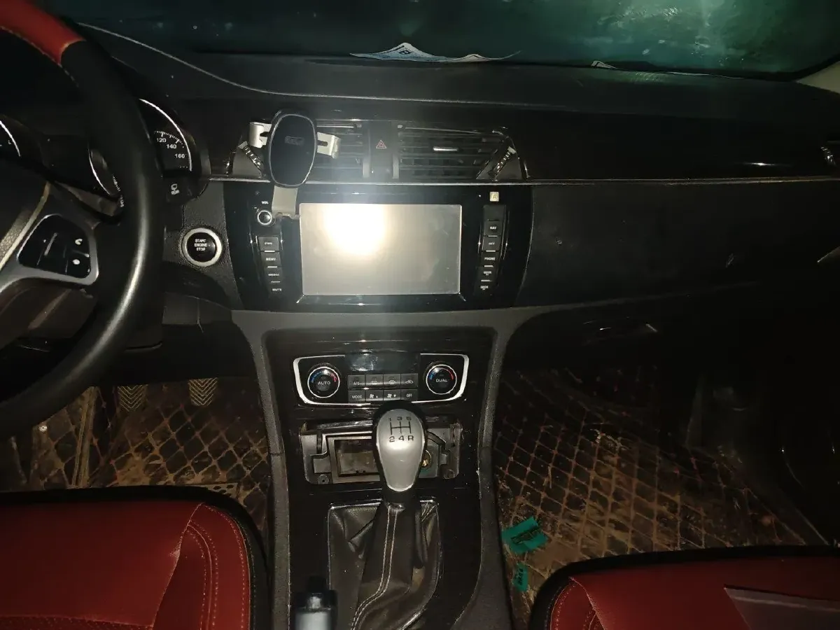 2015 Zotye T600 2.0T 190HP L4 5MT,autocango,china used car exporter,china ev exporter,chinese used car exporter,chinese used ev exporter