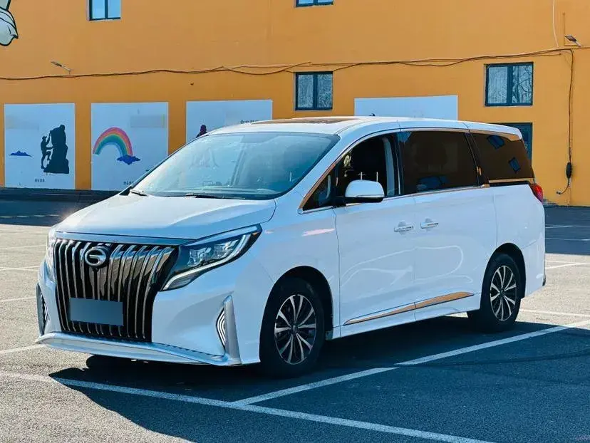 2021 GAC Trumpchi M8 2.0T 252HP L4 8AT