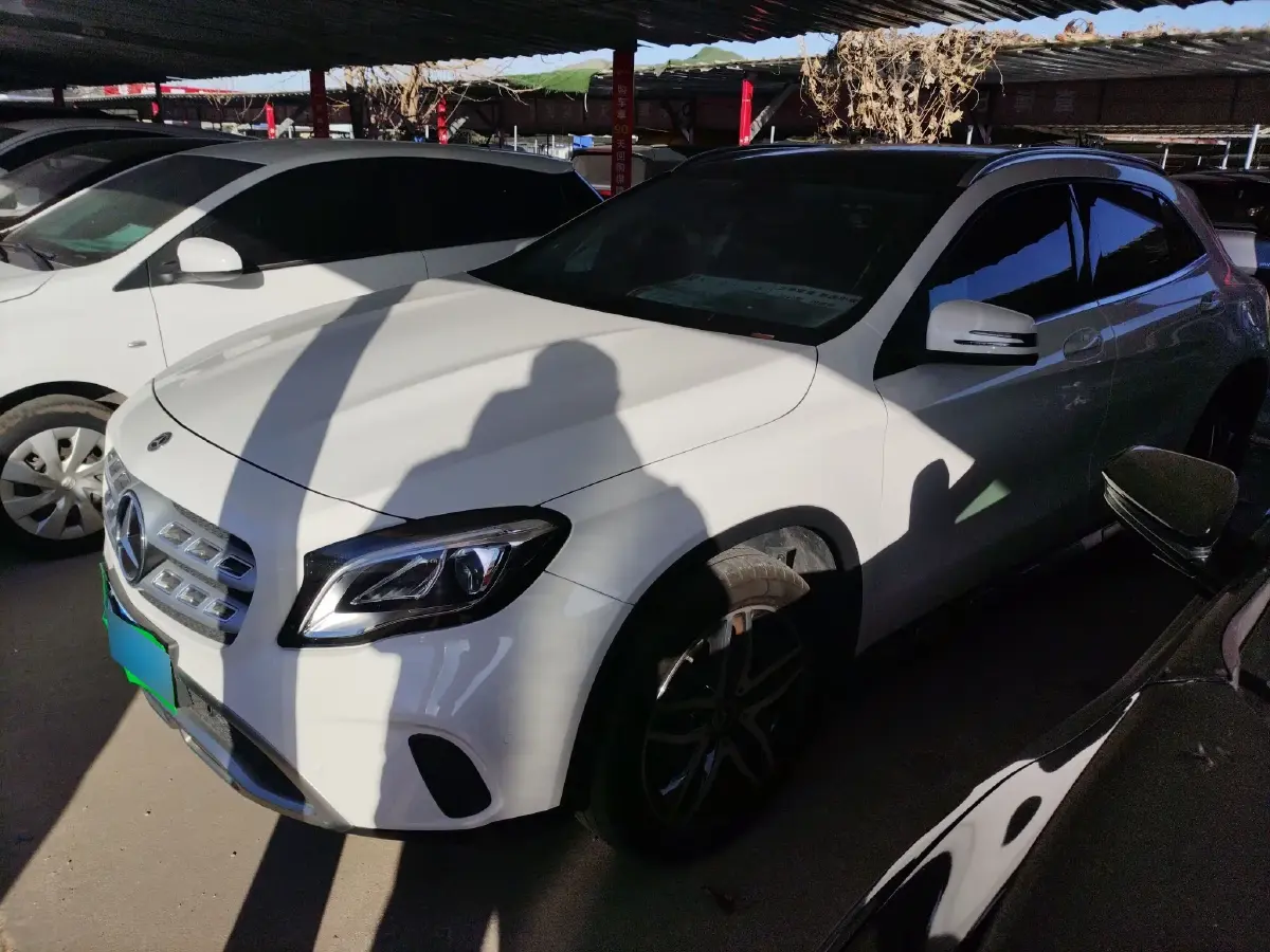 2017 Mercedes-Benz GLA Class 1.6T 156HP L4 7DCT