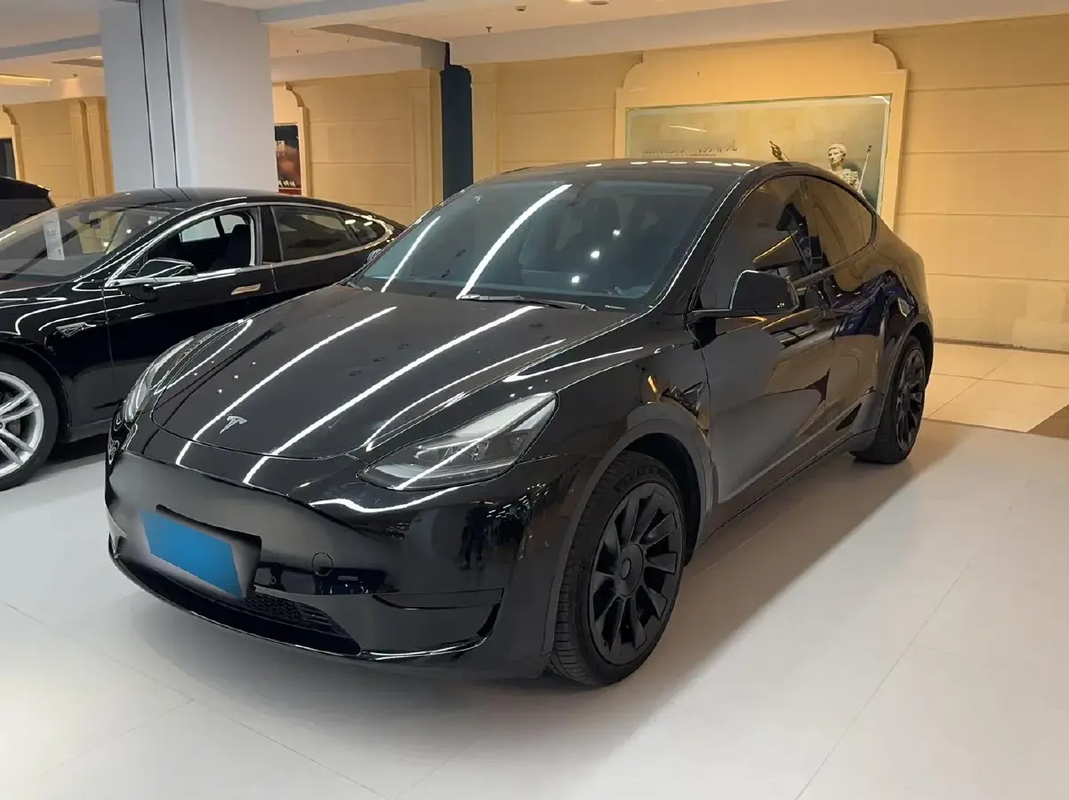2022 Tesla Model Y BEV 60KWH
