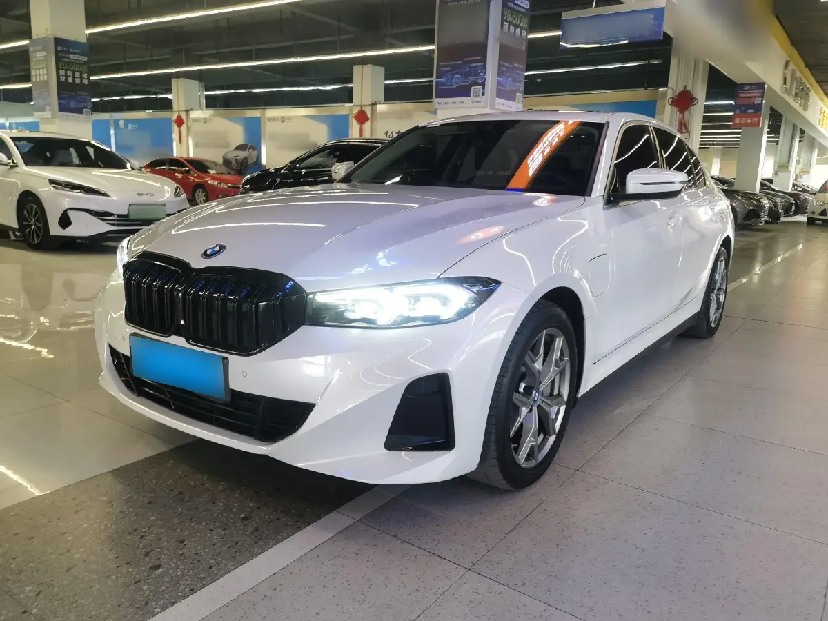 2022 BMW i3 BEV 70KWH