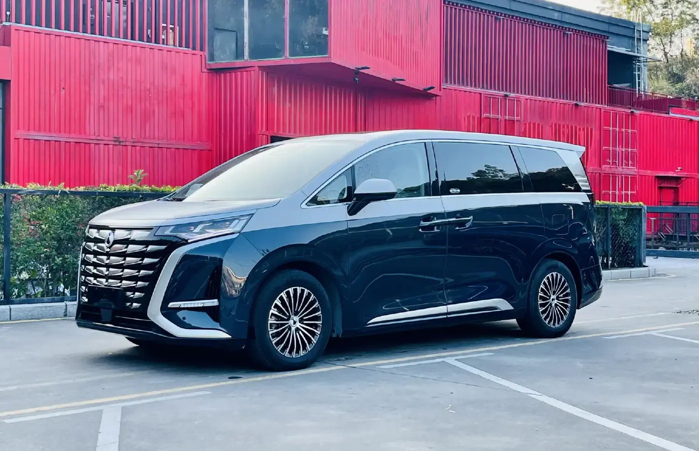 2022 Denza D9 1.5T 139HP L4 E-CVT PHEV 40.06KWH