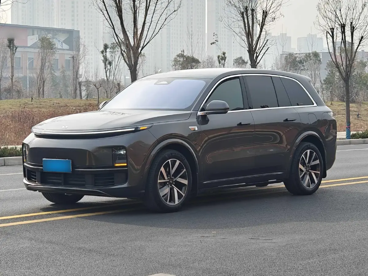 2023 Li L8 Range Extended 154HP REEV 40.9KWH