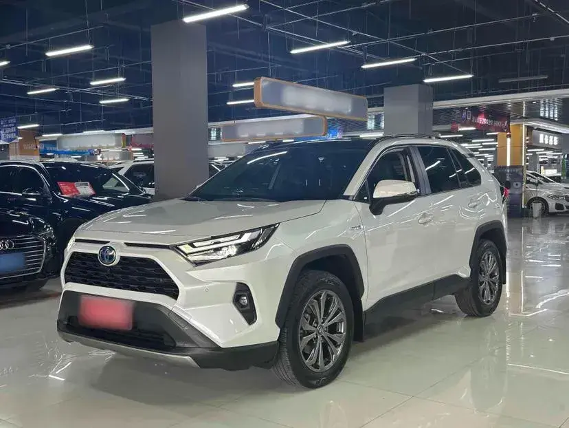 2023 Toyota RAV4 2.5L 178HP L4 E-CVT Hybrid