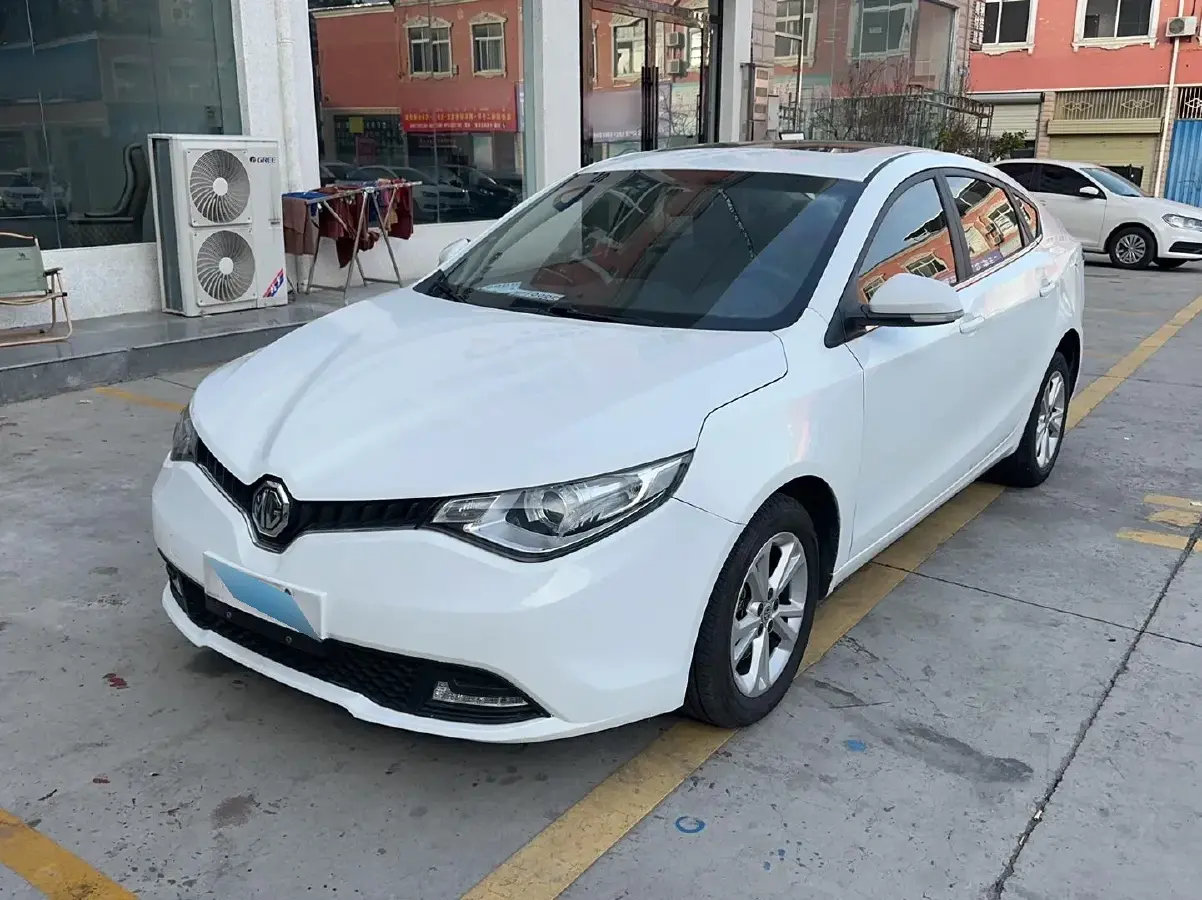 2016 MG GT 1.5T 129HP L4 6AT