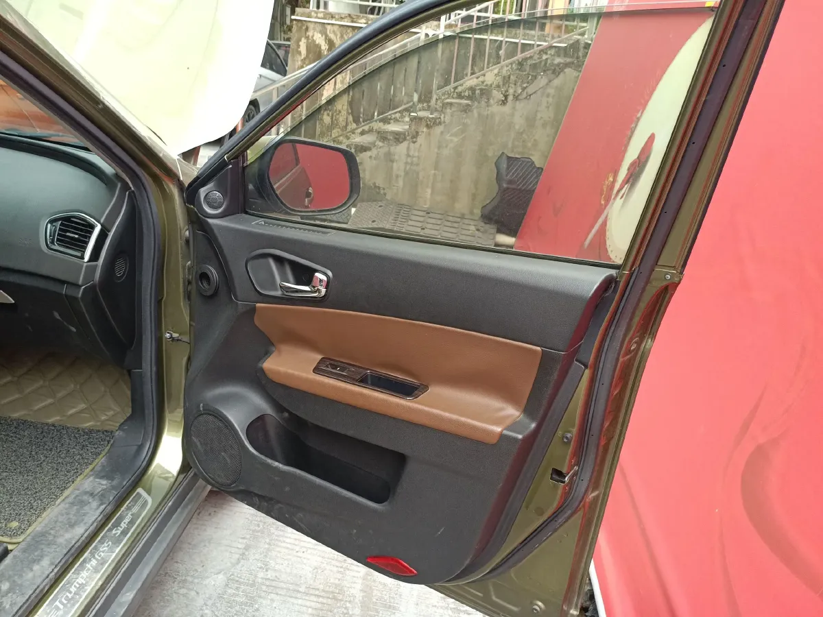 2015 GAC Trumpchi GS5 Super 2.0L 147HP L4 5AT,autocango,china used car exporter,china ev exporter,chinese used car exporter,chinese used ev exporter