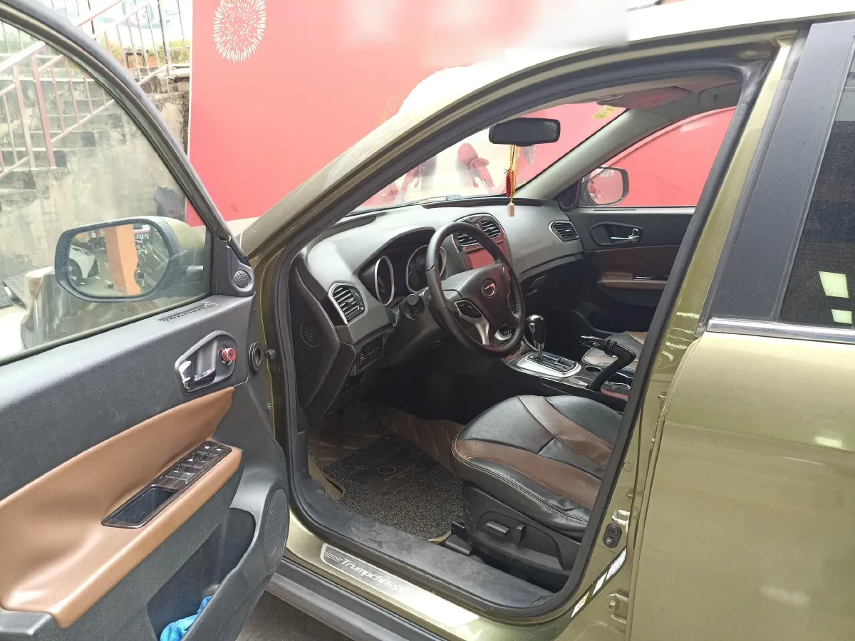 2015 GAC Trumpchi GS5 Super 2.0L 147HP L4 5AT,autocango,china used car exporter,china ev exporter,chinese used car exporter,chinese used ev exporter