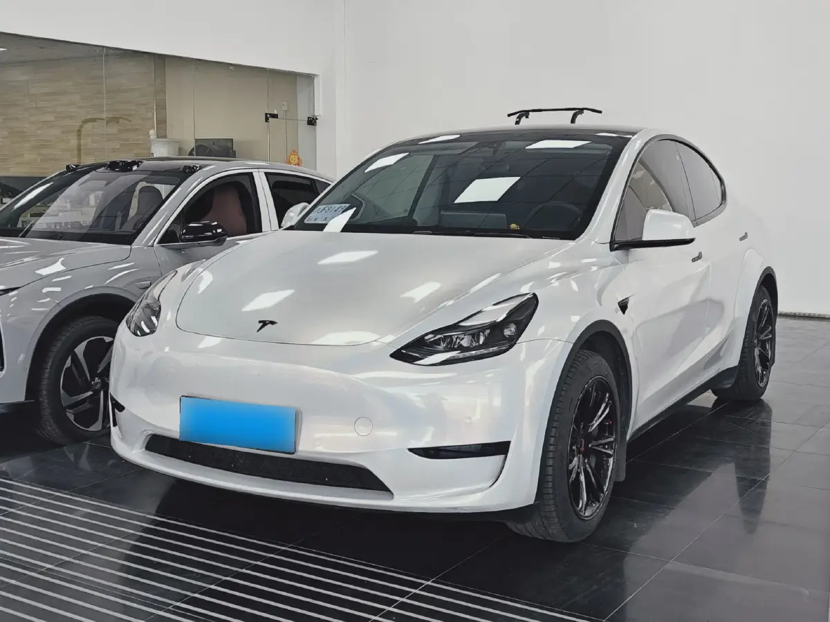 2022 Tesla Model Y BEV 60KWH