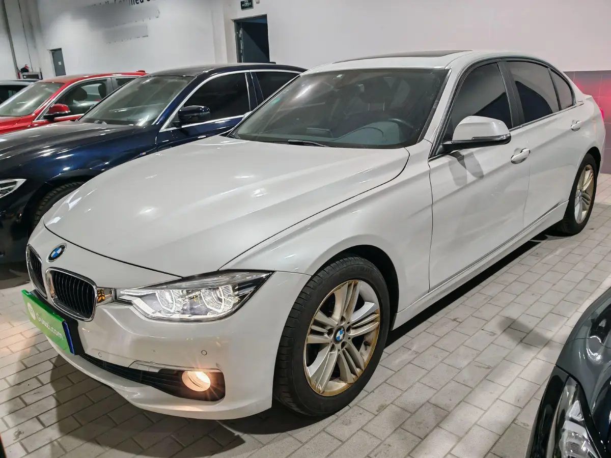 2016 BMW 3 Series 2.0T 184HP L4 8AT