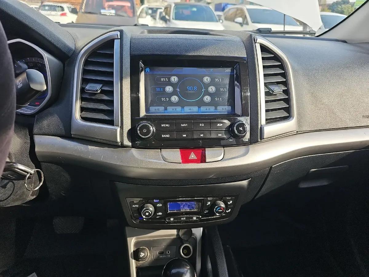 2014 JAC Refine S3 1.5L 113HP L4 CVT,autocango,china used car exporter,china ev exporter,chinese used car exporter,chinese used ev exporter