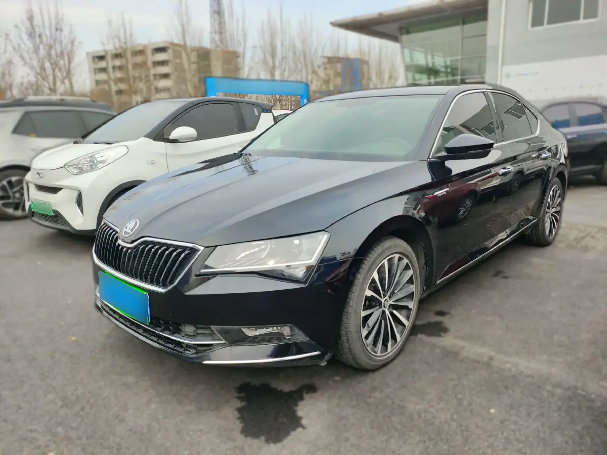 2018 Skoda Superb 1.8T 180HP L4 7DCT
