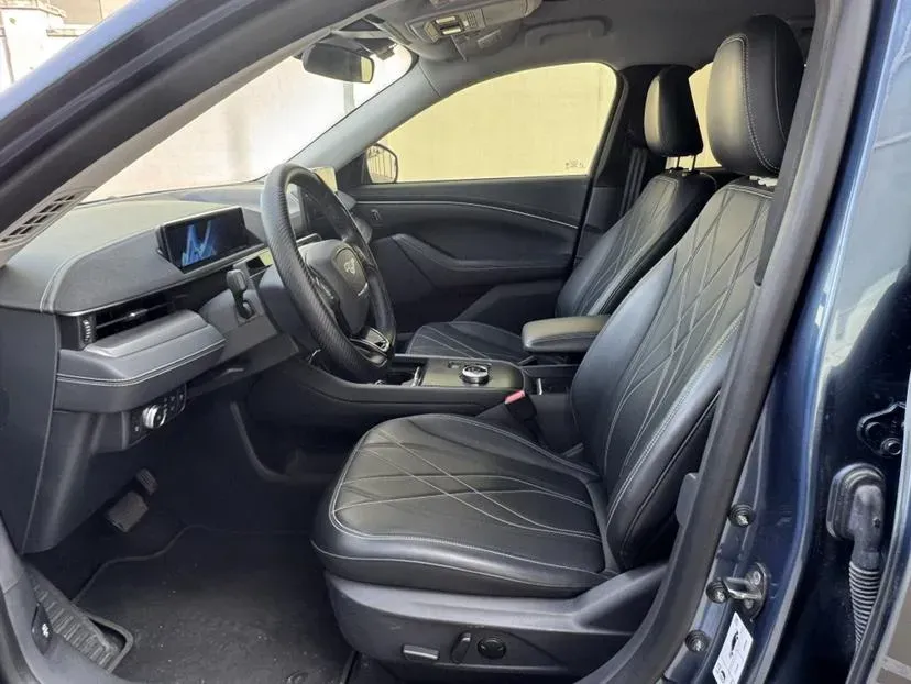 2021 Ford Mustang Mach-E BEV 61.5KWH,autocango,china used car exporter,china ev exporter,chinese used car exporter,chinese used ev exporter