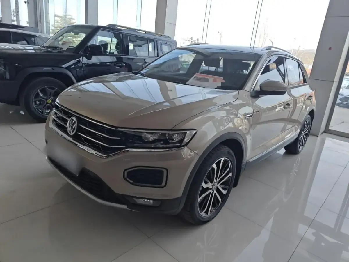 2020 Volkswagen T-Roc 1.4T 150HP L4 7DCT