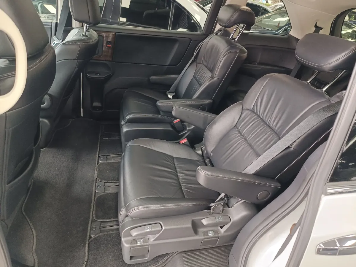 2015 Honda Odyssey 2.4L 186HP L4 CVT,autocango,china used car exporter,china ev exporter,chinese used car exporter,chinese used ev exporter