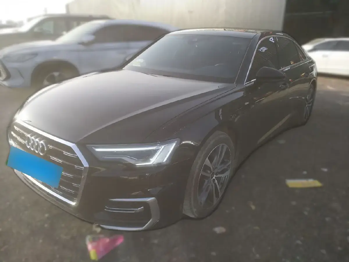 2023 Audi A6L 2.0T 190HP L4 7DCT