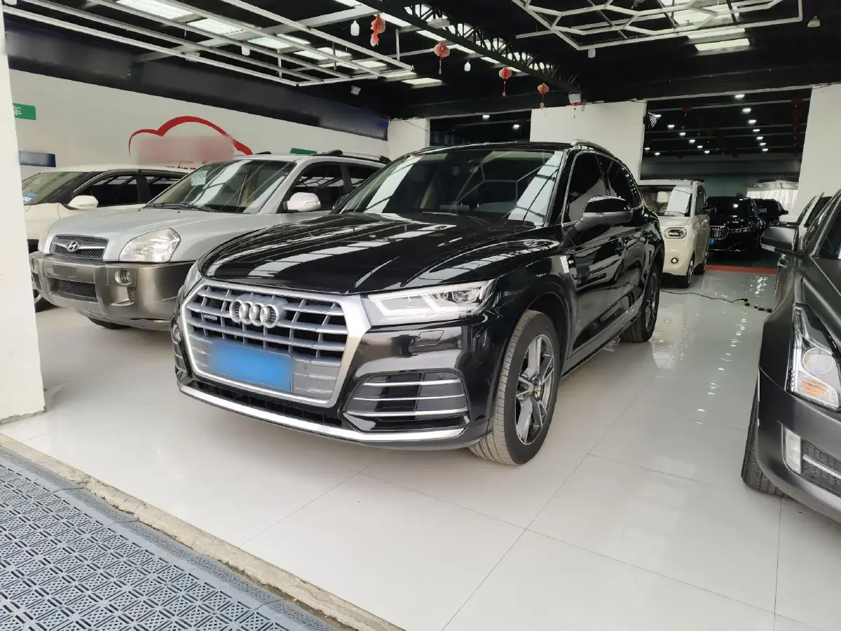 2020 Audi Q5L 2.0T 190HP L4 7DCT