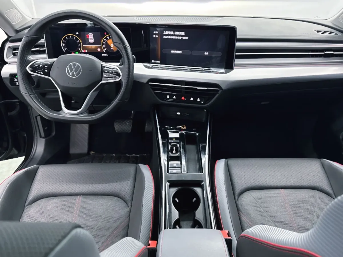 2025 Volkswagen Lamando 1.4T 150HP L4 7DCT,autocango,china used car exporter,china ev exporter,chinese used car exporter,chinese used ev exporter