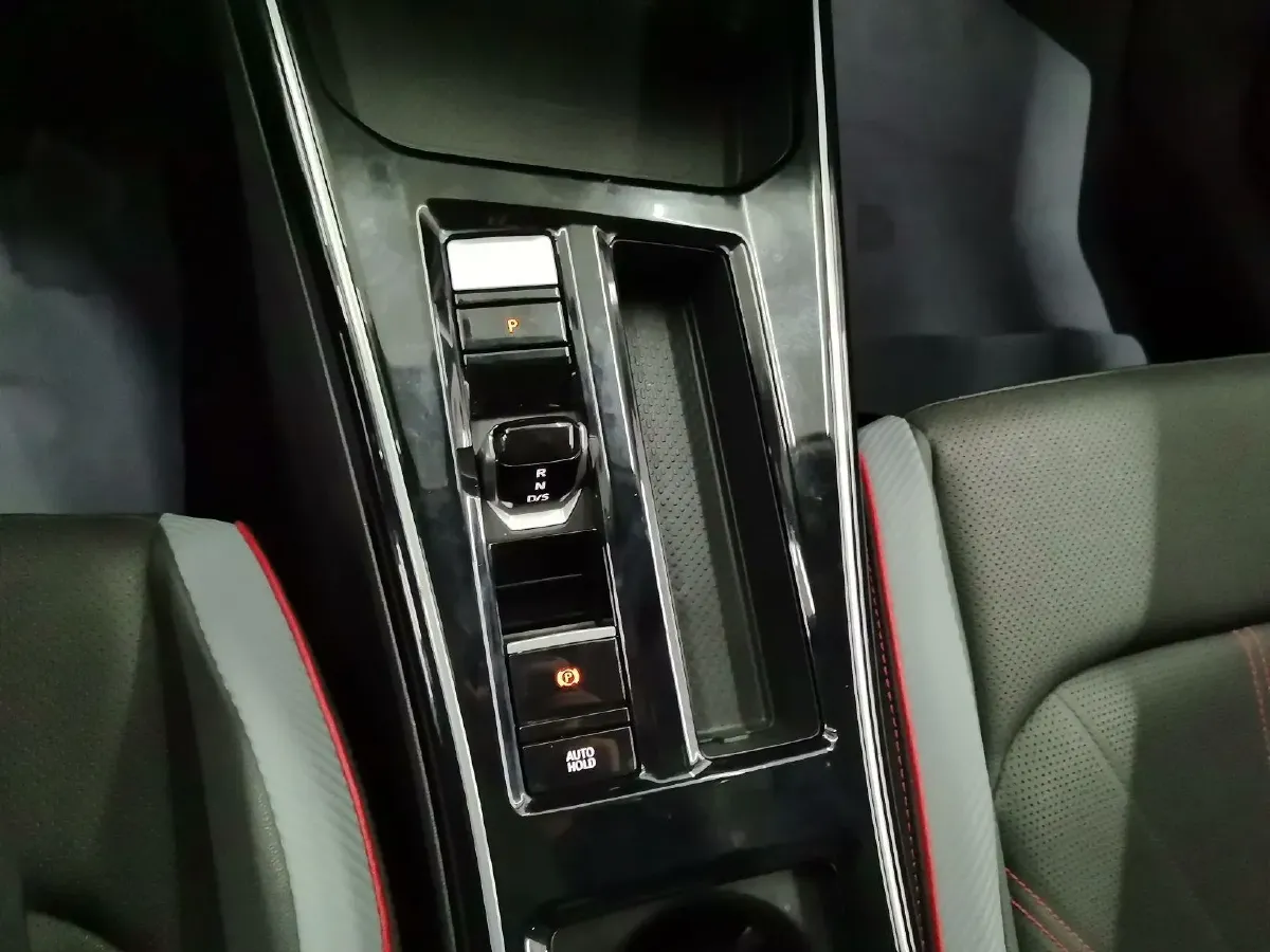 2025 Volkswagen Lamando 1.4T 150HP L4 7DCT,autocango,china used car exporter,china ev exporter,chinese used car exporter,chinese used ev exporter