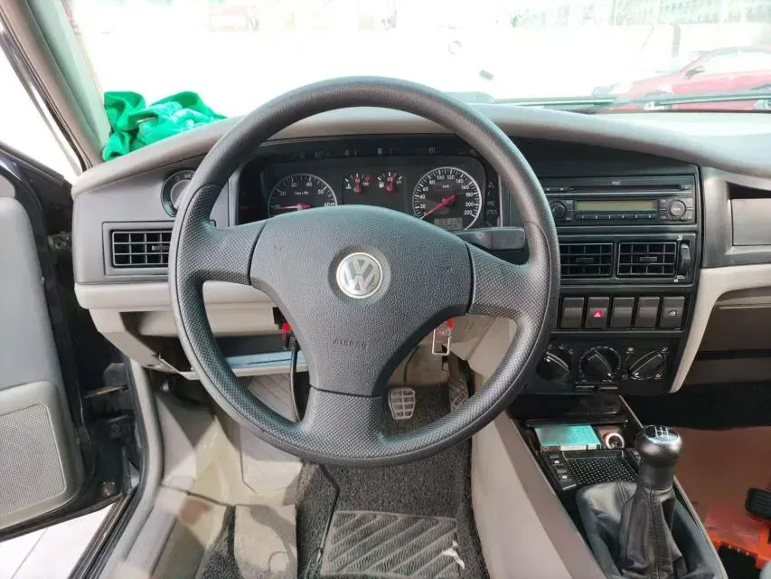 2008 Volkswagen Santana Vista 1.8L 101HP L4 5MT,autocango,china used car exporter,china ev exporter,chinese used car exporter,chinese used ev exporter