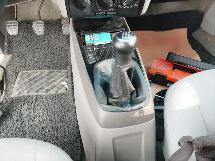 2008 Volkswagen Santana Vista 1.8L 101HP L4 5MT,autocango,china used car exporter,china ev exporter,chinese used car exporter,chinese used ev exporter