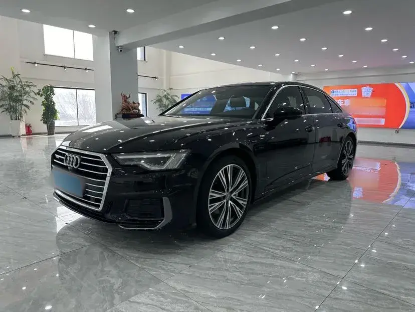 2021 Audi A6L 2.0T 224HP L4 7DCT