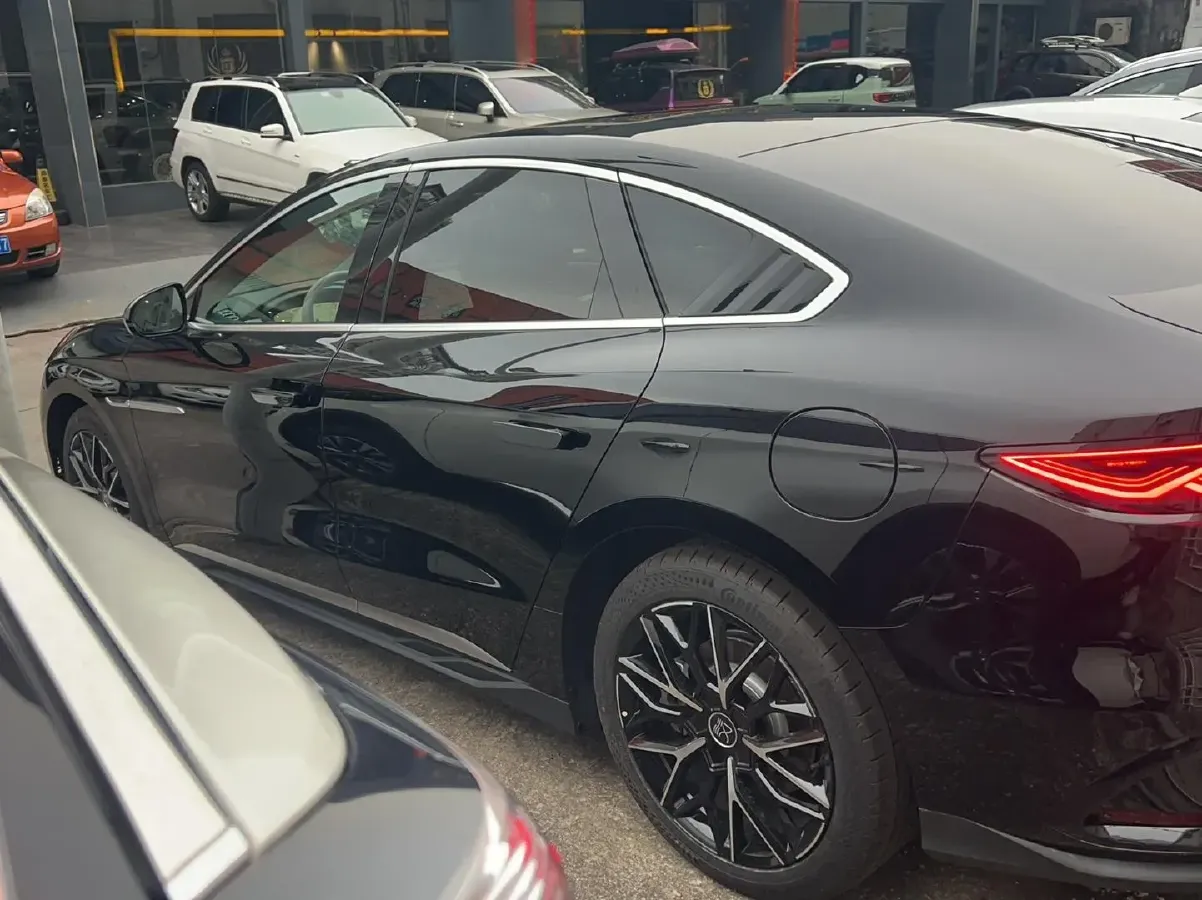 2025 BYD Han 1.5T 156HP L4 E-CVT PHEV,autocango,china used car exporter,china ev exporter,chinese used car exporter,chinese used ev exporter