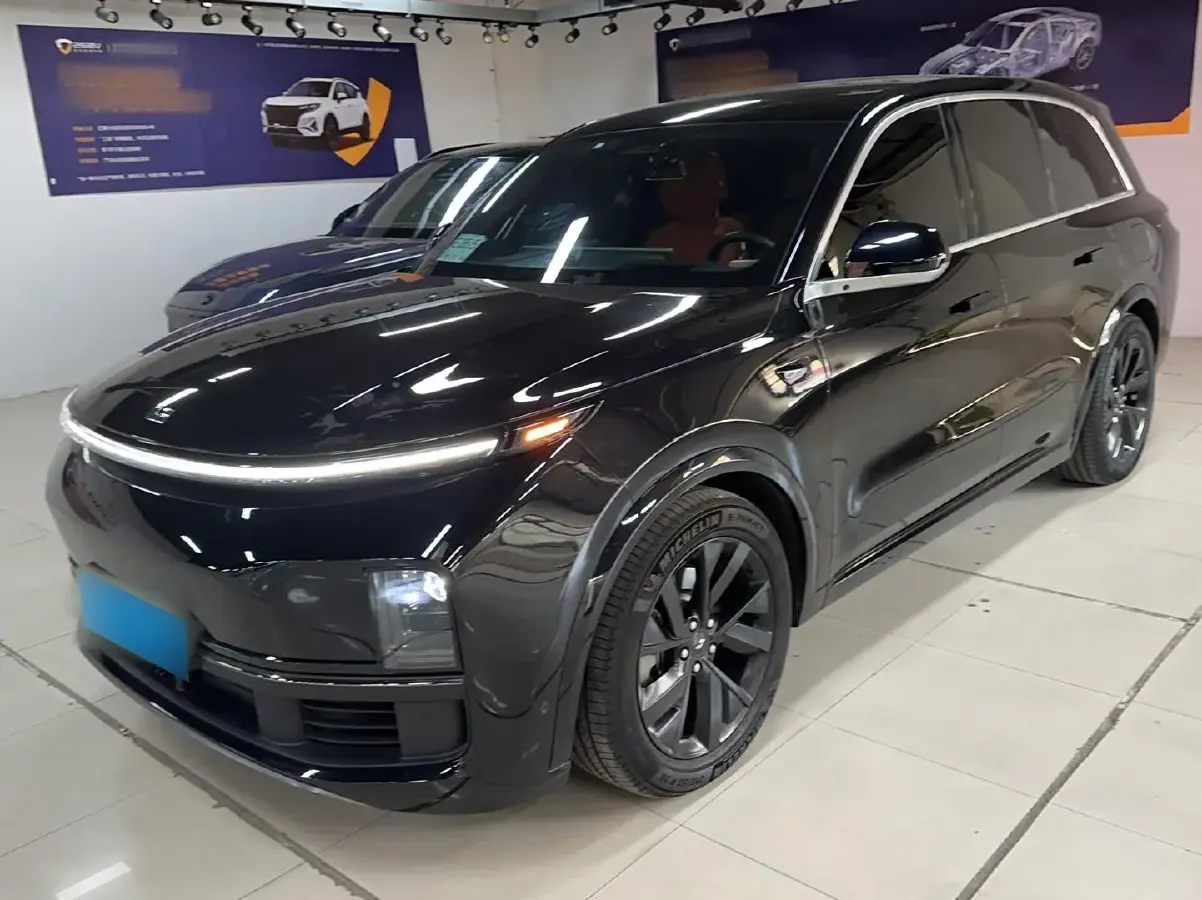 2023 Li L8 Range Extended 154HP REEV 40.9KWH