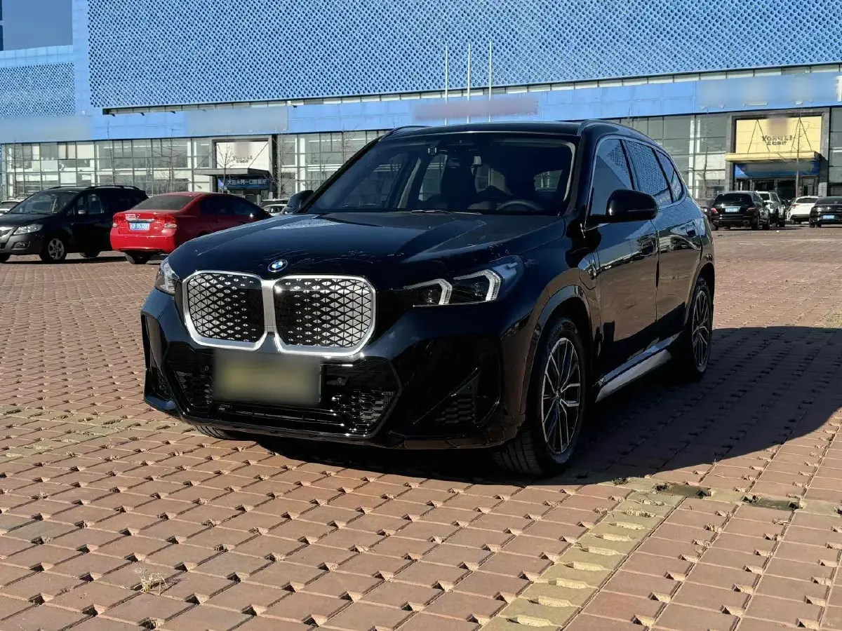 2023 BMW iX1 BEV 2023 BMW iX1 BEV