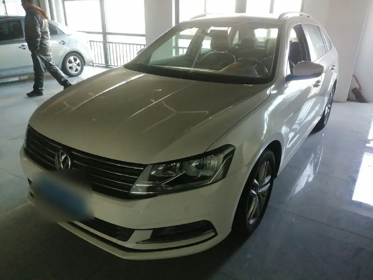 2017 Volkswagen Gran Lavida 1.4T 131HP L4 7DCT