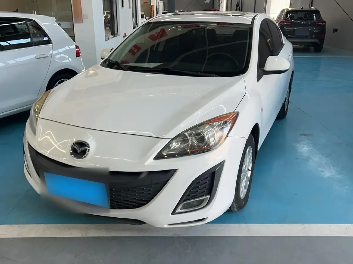 2013 Mazda 3 XingChi 1.6L 107HP L4 5MT