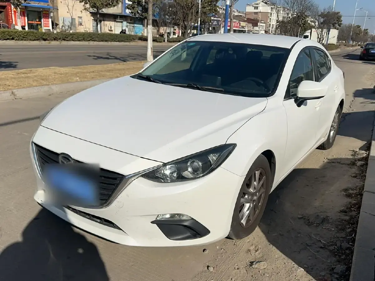 2014 Mazda 3 Axela 1.5L 117HP L4 6MT