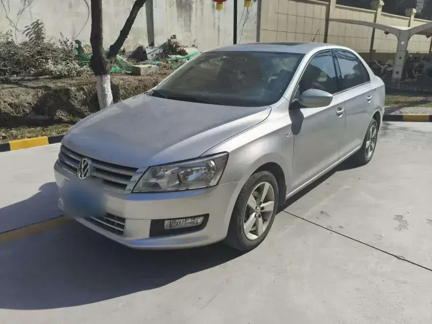 2013 Volkswagen Santana 1.6L 110HP L4 5MT