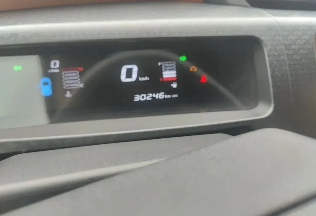 2017 Geely Vision X1 1.3L 88HP L4 5MT,autocango,china used car exporter,china ev exporter,chinese used car exporter,chinese used ev exporter