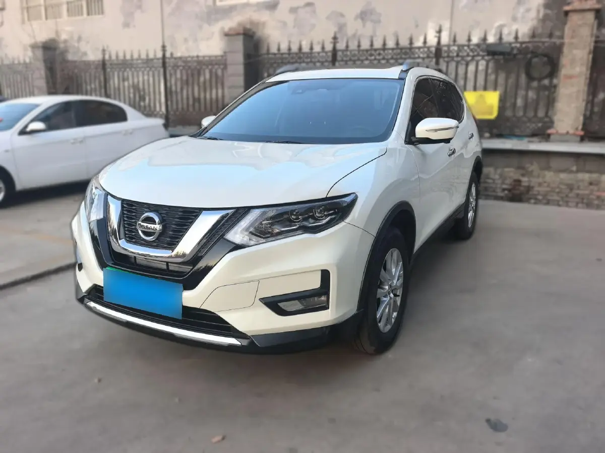 2021 Nissan X-Trail 2.0L 151HP L4 CVT